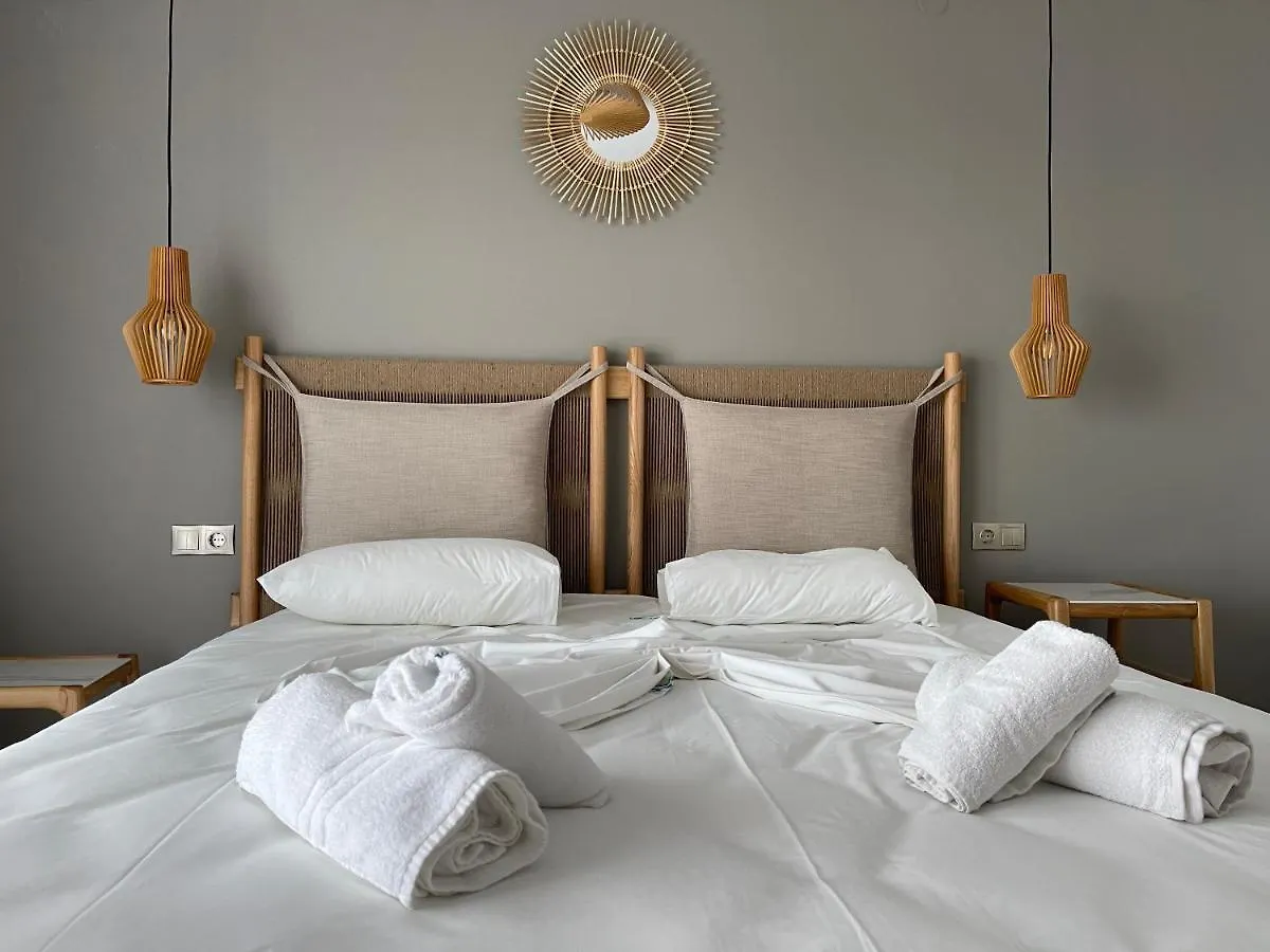 Litsa Apartments Fourka