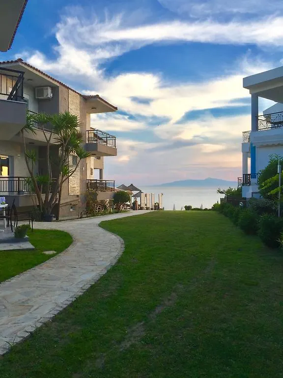 Litsa Apartments Fourka